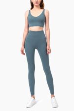 Топ спортивный голубой Топ спортивный голубой